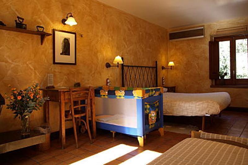 Cornellá de Terri Mas Fusellesヴィラ 部屋 写真
